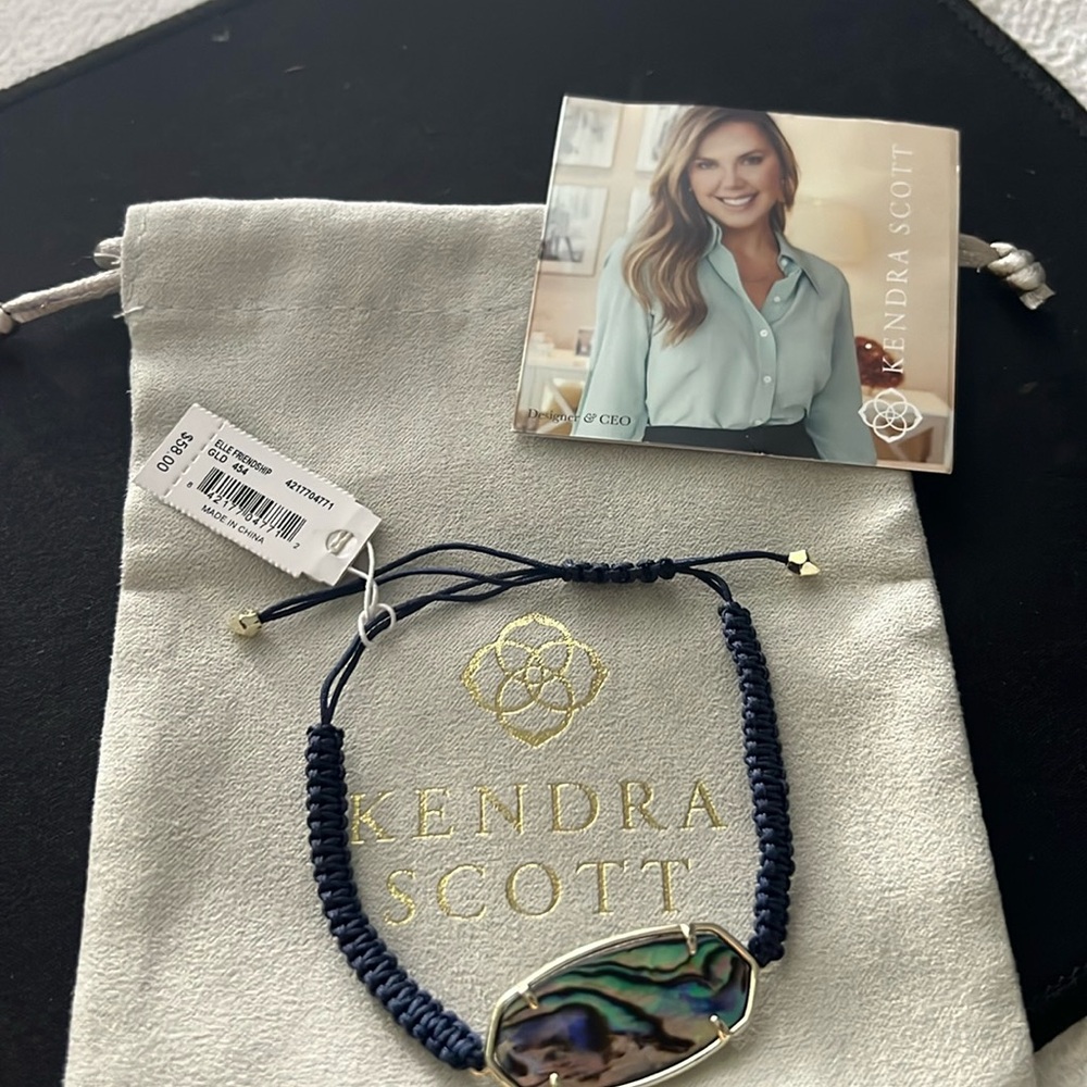 NWT.  Kendra Scott Elle Friendship Bracelet, Gold tone.